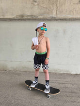 Load image into Gallery viewer, Checkered floating straps