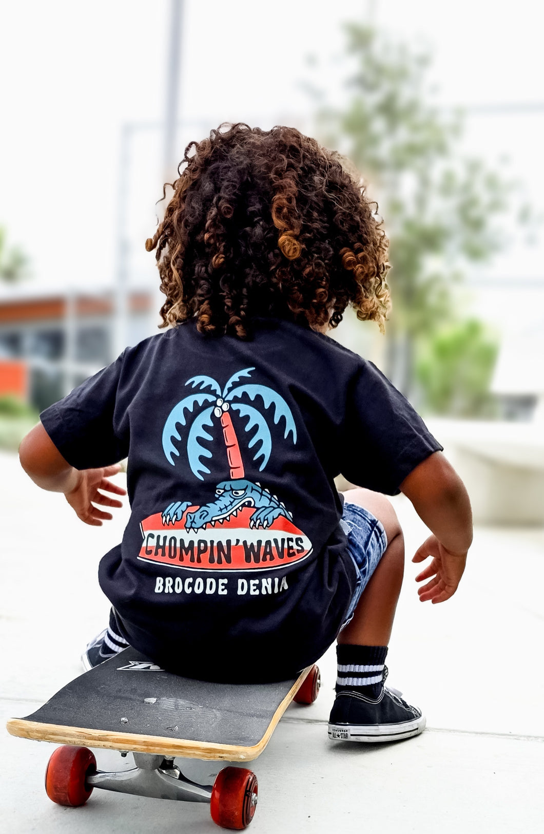Chompin’ tee