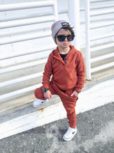 Load image into Gallery viewer, Rustwaffle set size up 1
