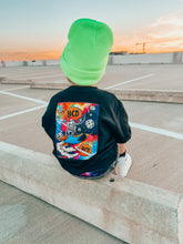 Load image into Gallery viewer, Not of this world Crewneck
