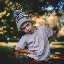 Load image into Gallery viewer, Pom Beanie
