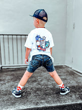 Load image into Gallery viewer, Shoes Logo Tee
